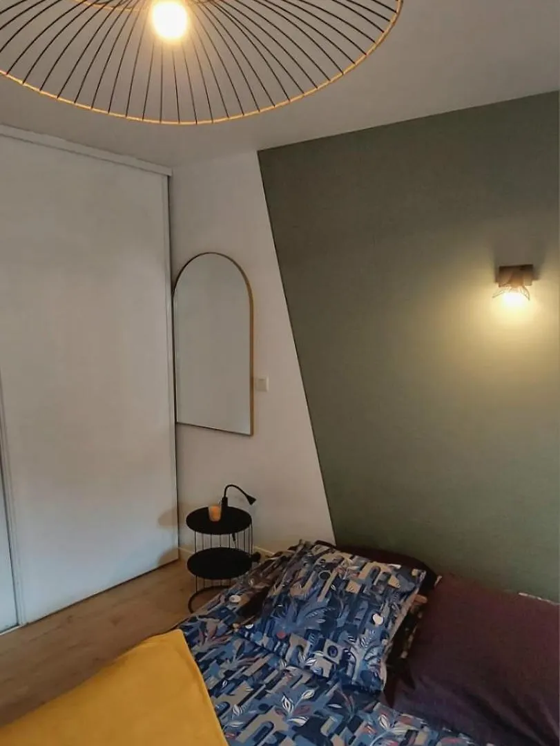 Vannes: Charmant Studio Sur Le Port Apartman